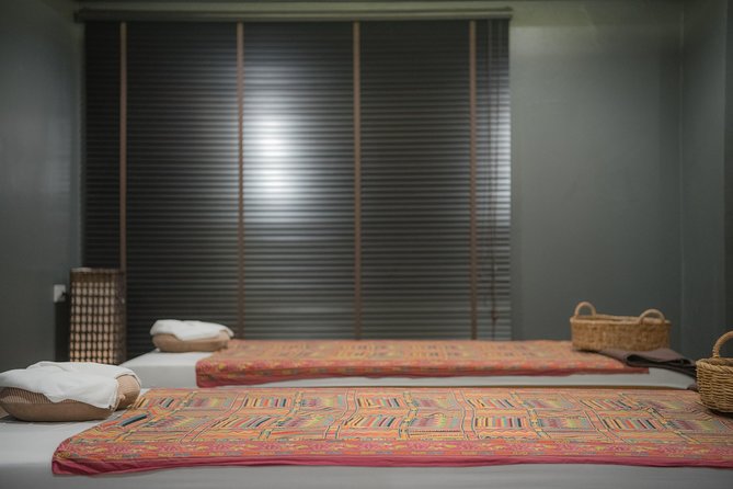 1 Hour Deep Tissue Thai Massage with Balm - Free Transportation - Changing clothes and choosing the shower timing