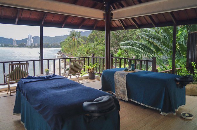 120 Minutes Signature Muay Thai Massage - The massage itself and the role of warm herbal compresses