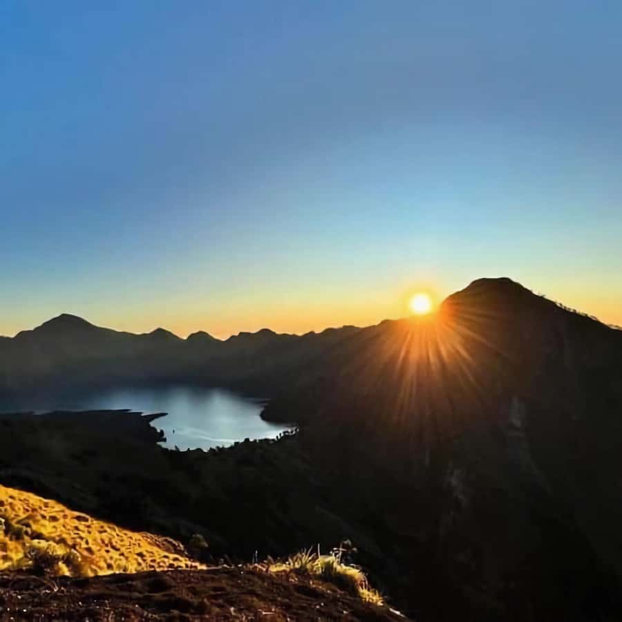 3d/2n trekking mount rinjani summit lake & hot springs - Who should book this Rinjani trek?
