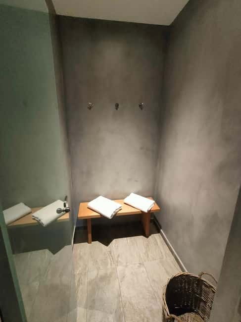 Akrotiri: Aromatherapy Couples Massage - Key points before you book