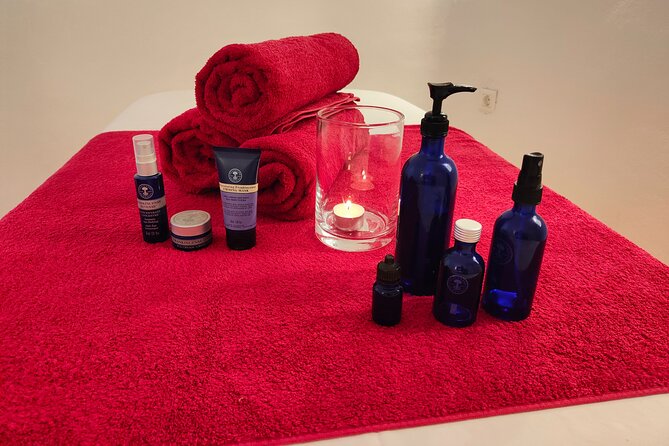 Akrotiri: Couples Massage & Pool Day Access - Pool access after the treatment
