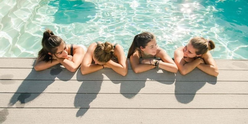 Akrotiri: Spa Massage Break Pool Day Access for 3-4 Friends - Arriving at Santorini Princess Presidential Suites