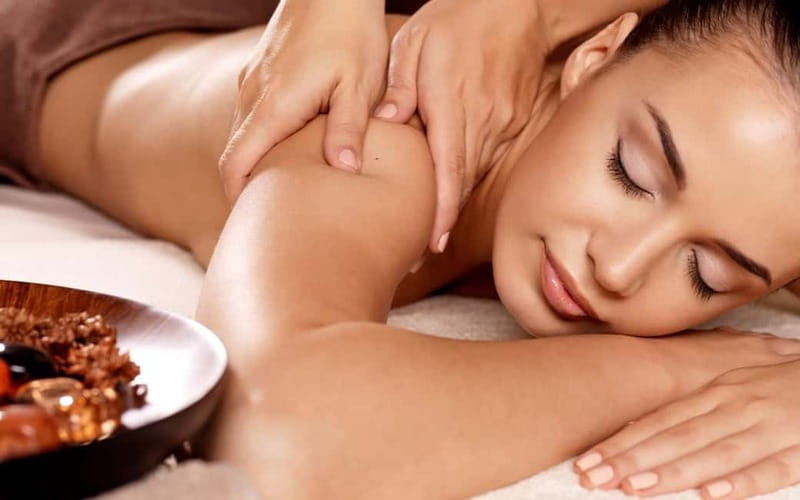 Alanya: Traditional Turkish Bath, Spa & Massage - The marina setting and relaxation time
