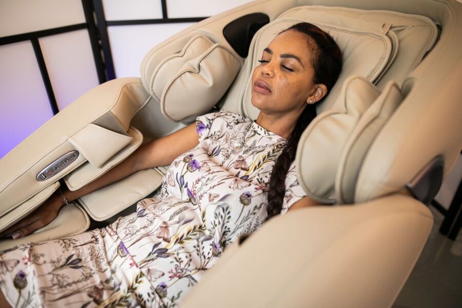Amsterdam: Massage Session - Why the 3D headset changes the experience