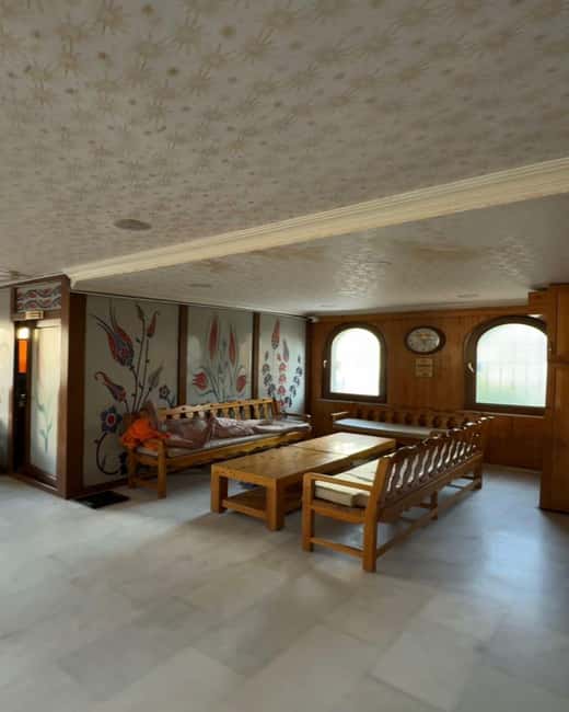 Antalya: Turkish Bath with Separate Areas for Men and Women - Foam massage with a light, playful feel