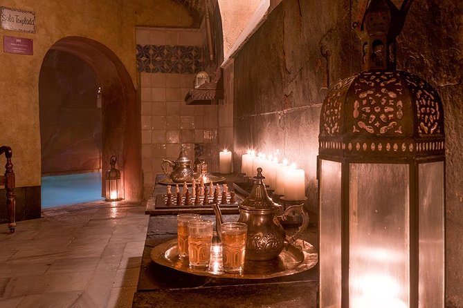 Arabian Baths and 30' Massage at Madrid's Hammam Al Ándalus - The 30-minute essential-oil massage