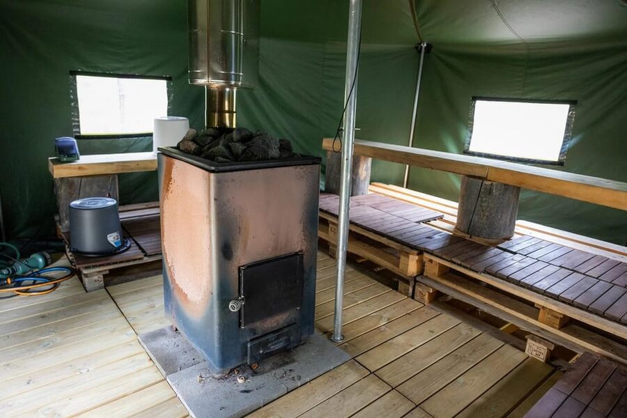 Arctic Tent Sauna Experience with Ice Swimming - Key points at a glance