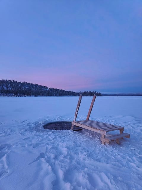 Arctic Tent Sauna Experience with Ice Swimming - What the guide adds to the experience