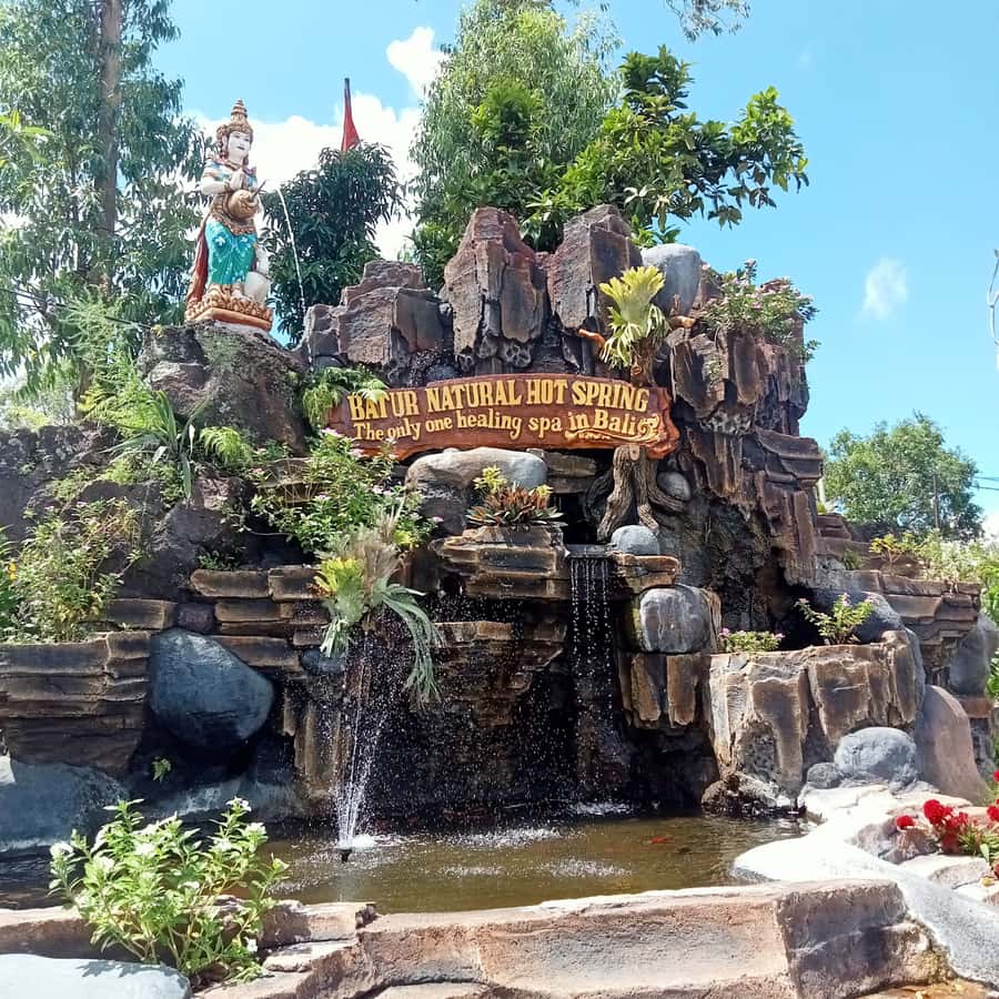 Bali: Batur Natural Hot Spring Entrance Ticket - The view across Mount Batur and the lake