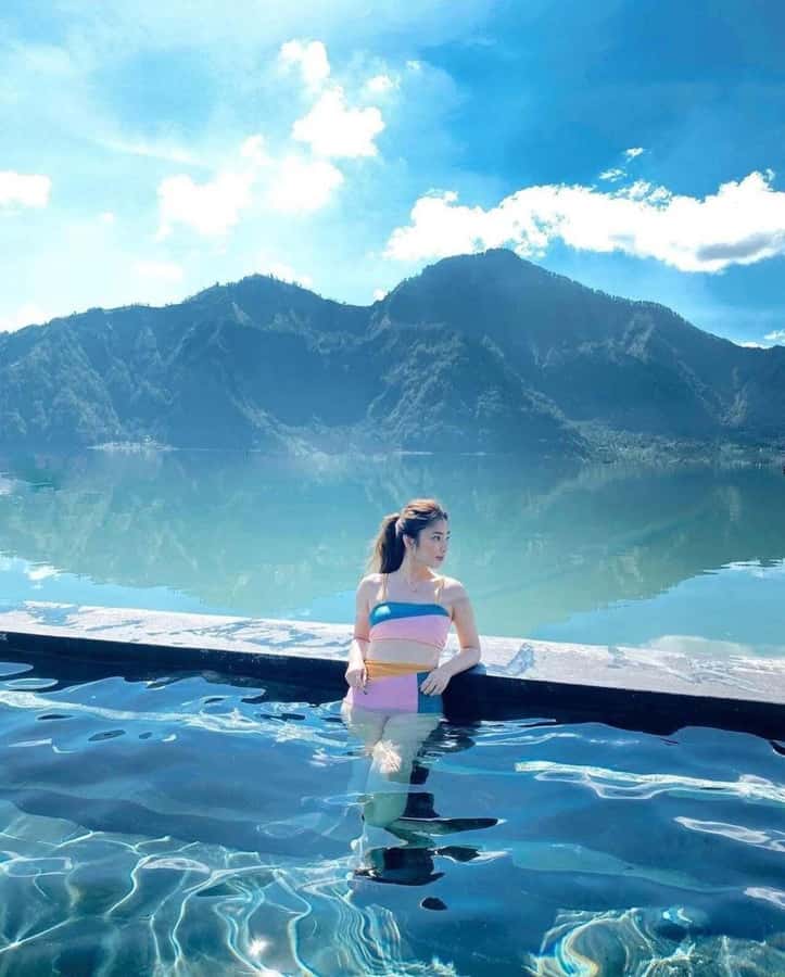 Bali: Caldera Sunrise Trek and Natural Hot Spring - The 2:00 am departure and boat crossing