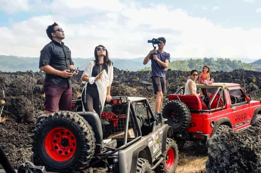 Bali: Day/Sunset Mount Batur 4WD Jeep and Natural Hot Spring - Hotel pickup, meeting points, and extra costs