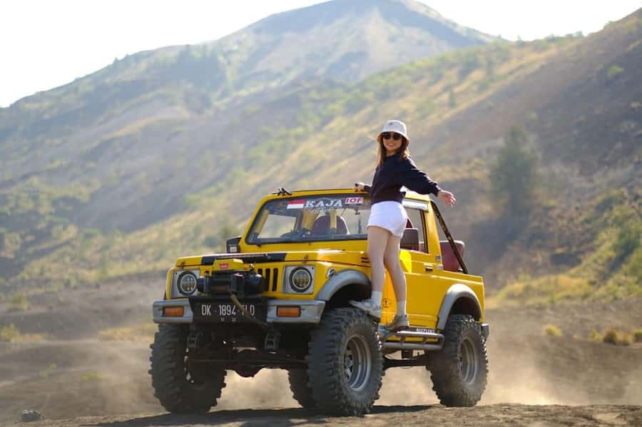 Bali: Day/Sunset Mount Batur 4WD Jeep and Natural Hot Spring - Daytime or sunset: choose the right rhythm