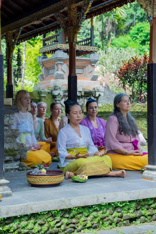 Bali: Healing Immersion Ubud Balinese Wellness + Lunch - Meeting local teachers at Pranasanti Yoga