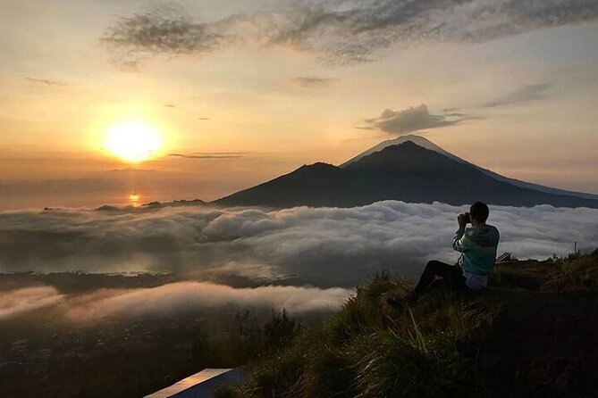 Bali Mount Batur Sunrise Hike and Natural Hot Spring - Breakfast after the climb