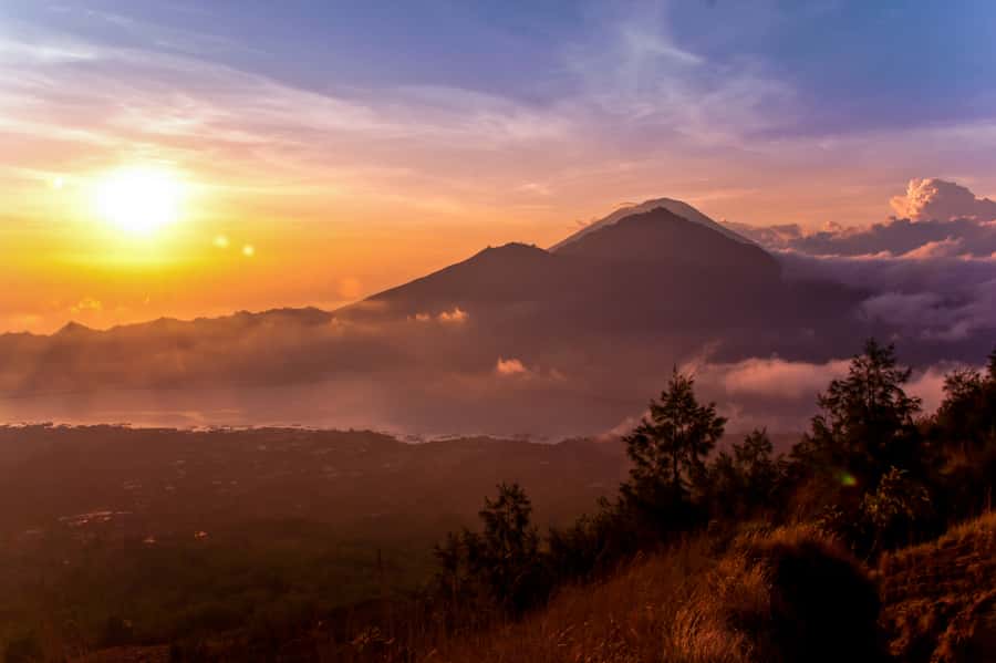 Bali: Mount Batur Sunrise Hike with Breakfast & Hot Spring - Breakfast cooked by the volcano