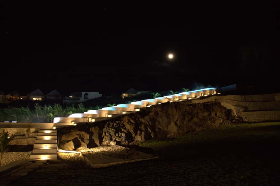 Bali: Natural Hot Spring in Pyramid Infinity Pools - Health and access considerations
