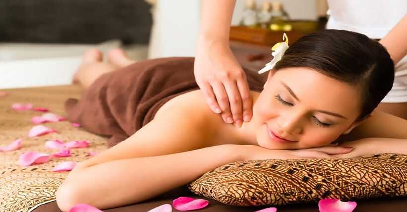 Bali: Spa and Seafood Dinner Tour with Hotel Transfer - Practical timing, clothing, and small details