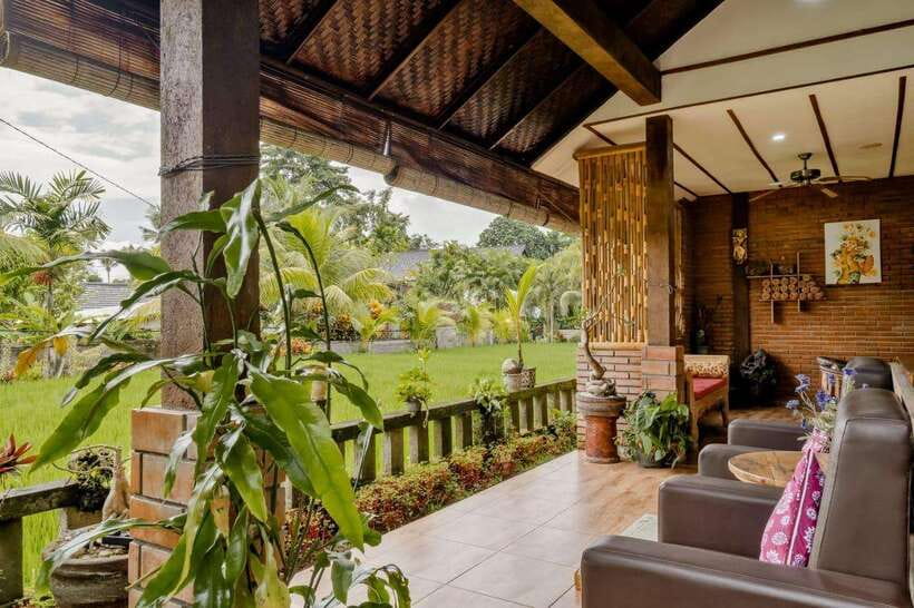 Bali: Ubud Spa Balinese Massage Scrub Flowerbath 2 hour - The Spice Scrub Uses Turmeric and Sandalwood