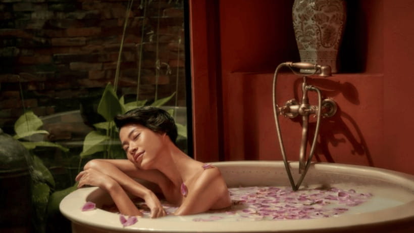 Bangkok: Divana Scentuara Spa Chidlom Branch E-Voucher - Entering the mansion and rose garden