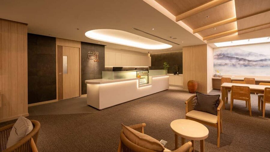 Bangkok: Let's Relax Spa Lumpini E-Voucher - Staff, communication, and service quality