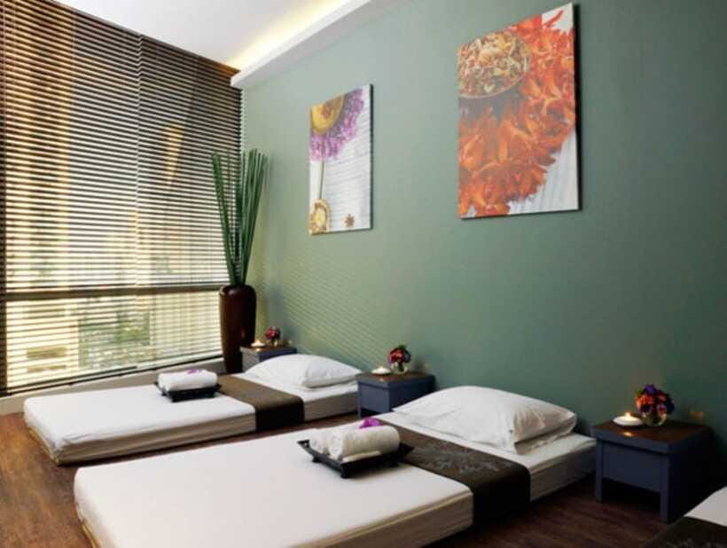 Bangkok: Let's Relax Spa Terminal 21 E-Voucher - Should you book Let’s Relax Terminal 21?