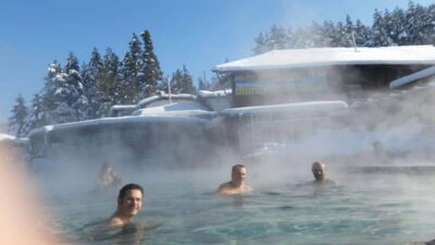 Bansko: Easy snowshoeing Pirin National Park & thermal spa