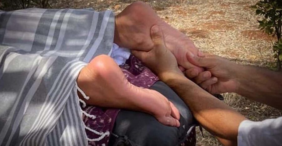 Bari, Wellness massage, from the feet to the face at studio - How the 80 to 90 minutes unfold