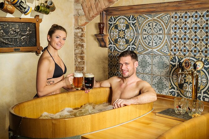 Beer bath Spa for 2 people/ 1 tub - 1,5 hour Activity in Prague - What the Prague beer bath is really like