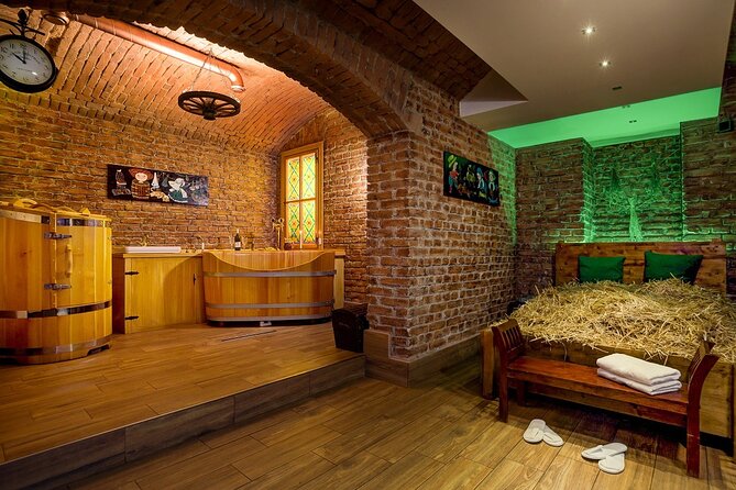 Beer bath Spa for 2 people/ 1 tub - 1,5 hour Activity in Prague - Inside the private room