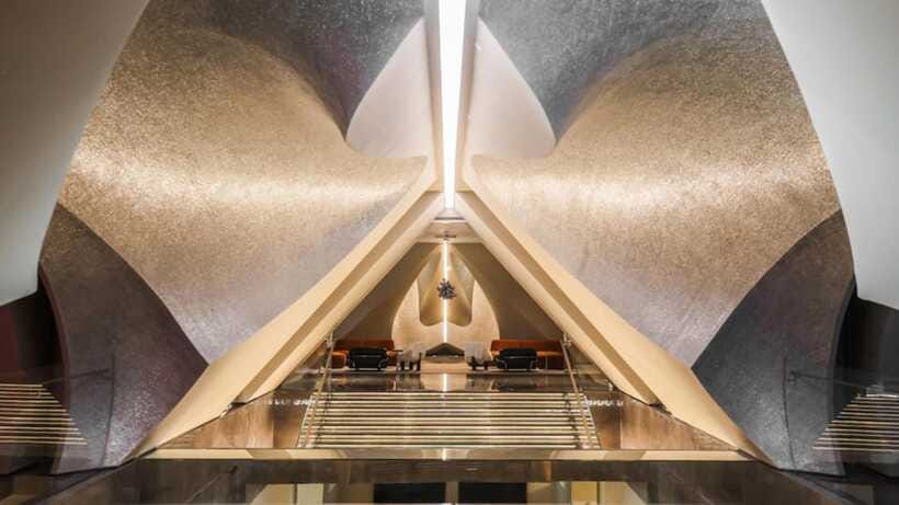 Beijing : SHUIGUO luxury SPA & Recreation Club day ticket - Beyond the baths: sleeping pods and recreation rooms
