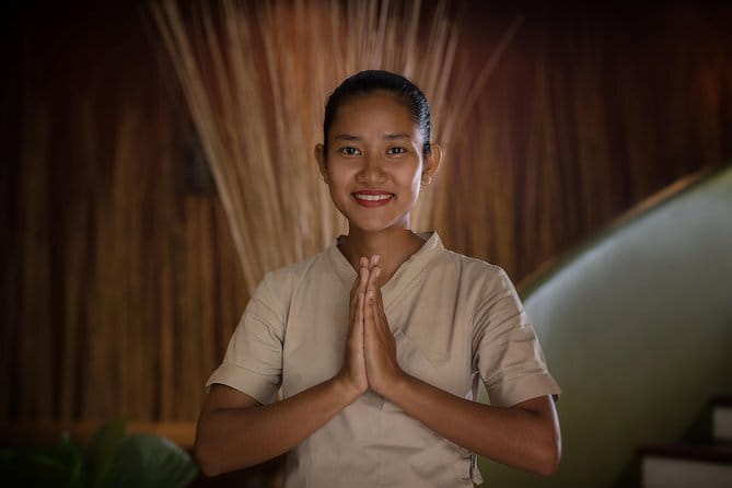 Bodia Classic Massage in Phnom Penh - How the classic massage uses pressure and stretching