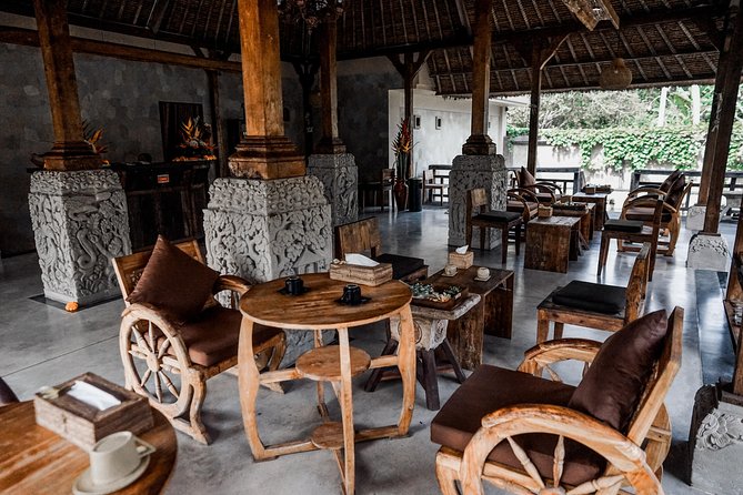Body Massage Experience in Ubud Traditional Spa - What the full-body massage feels like