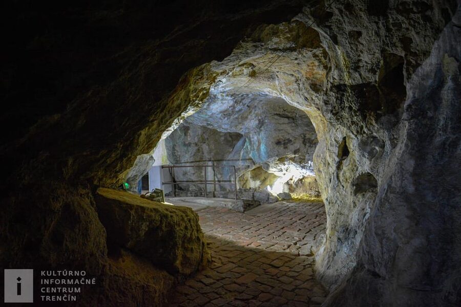 Bratislava/Slovakia: Trencin Castle, Piestany Spa, Monastery - Piešťany Spa Island at day’s end
