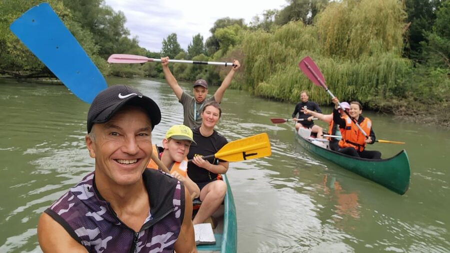 Budapest: Canoeing the Danube w or wo Sauna or Danube Beach - Meeting the guide and getting to the river