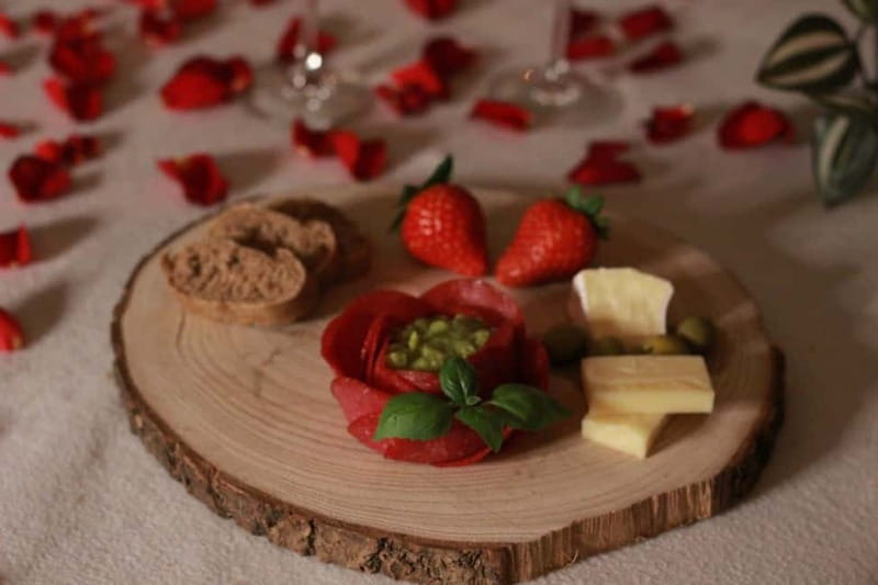 BUDAPEST, Day Spa : Couples Massage with Roses Bubble Bath - A three-hour pause in central Budapest