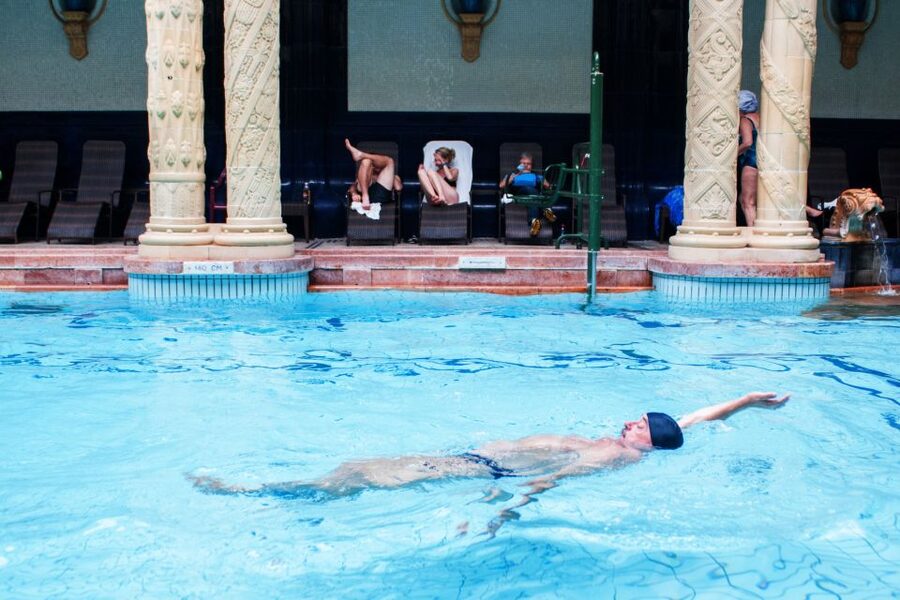 Budapest: Full-Day Gellért Spa Ticket - Saunas, steam rooms, and the pace of a full day