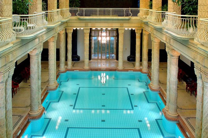 Budapest Gellert Thermal Spa Full Day Ticket with Cabin or Locker - Cabin or locker: the choice that affects your comfort