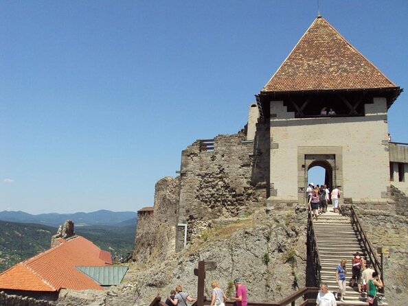 Budapest Hike to Visegrád Castle w or wo Sauna/Danube beach - What makes this Visegrád day special