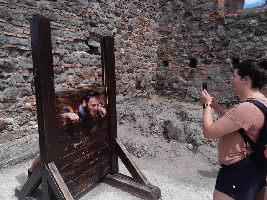 Budapest Hike to Visegrád Castle w or wo Sauna/Danube beach - Who should book this experience?