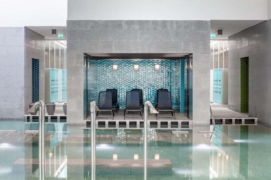 Budapest: Pesterzsébet Salt-Iodine Spa & Sauna World Ticket - Why the iodine-salt water matters