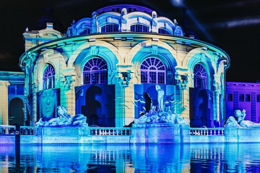 Budapest: Sparty - The Ultimate Late-Night Spa Party Ticket - Changing rooms, lockers, and the ticket choices