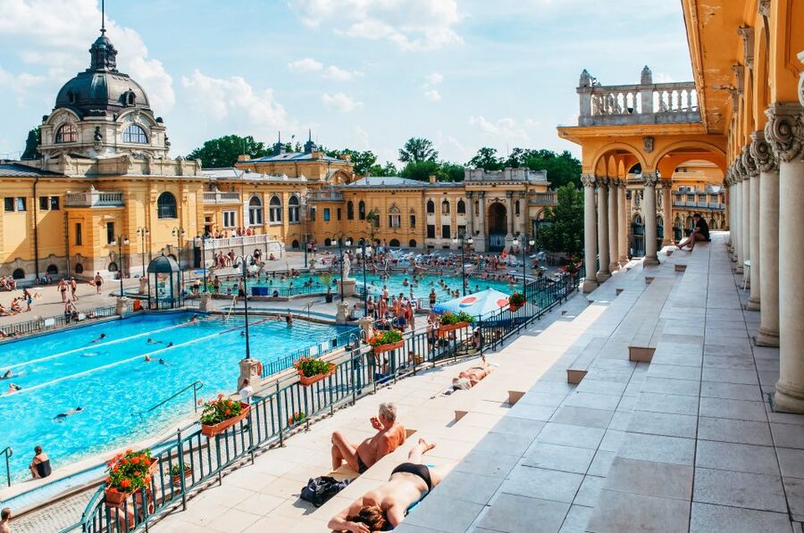 Budapest: Széchenyi Spa Day Ticket with Optional Upgrades - The 15 indoor pools reward curious exploring