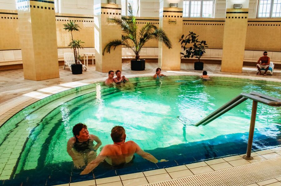 Budapest: Széchenyi Spa Day Ticket with Optional Upgrades - How much time do you need?