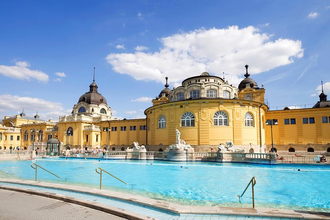 Budapest Széchenyi Spa with Danube Cruise and Optional Dinner - What you see during the 90-minute cruise