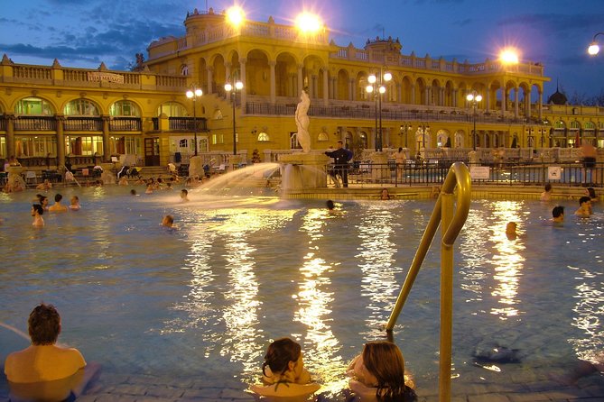 Budapest Széchenyi Spa with Danube Cruise and Optional Dinner - Is the dinner upgrade worth it?