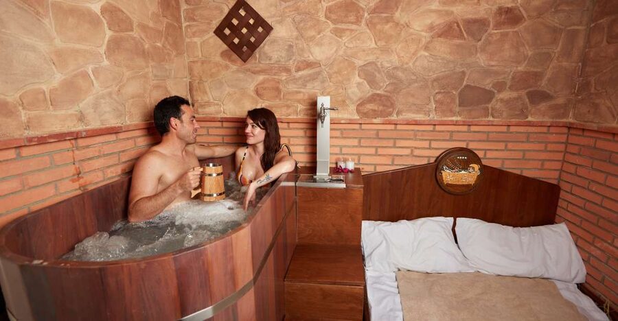 Cadiz: Beer Spa Entry Ticket with Beer and Local Snacks - The beer Jacuzzi comes first