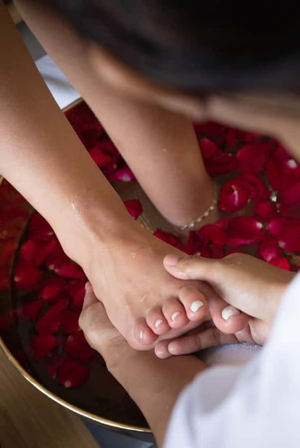 Canggu: Massage and Spa Treatments at Svaha Spa Batu Bolong - Dry massage for an oil-free appointment