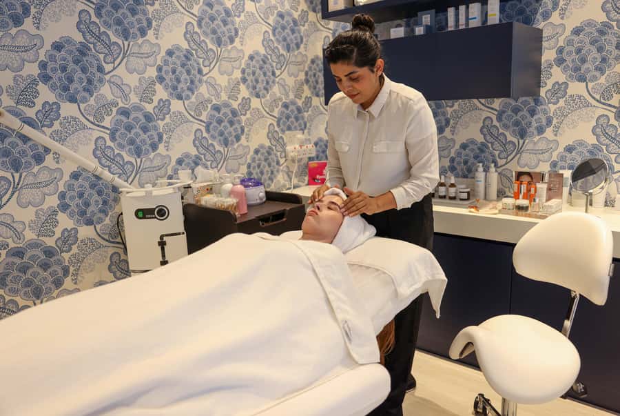 Chado: Deep Cleansing Facial for Ladies Only - The opening: cleansing, a cold towel, and a quick skin check