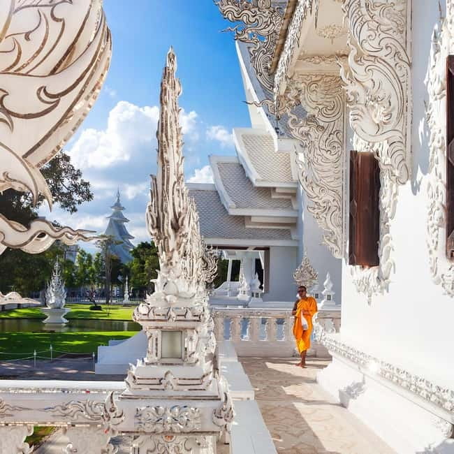 Chiang Mai: Chiang Rai Famous Temples & Hot Springs Day Trip - Long Neck Karen Village: choose the right package