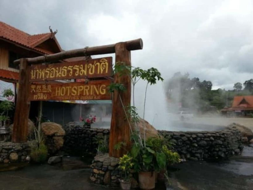 Chiang Mai to Chiang Rai: 3 Temples & Hot Springs & Pickup - What the Chiang Mai pickup really means